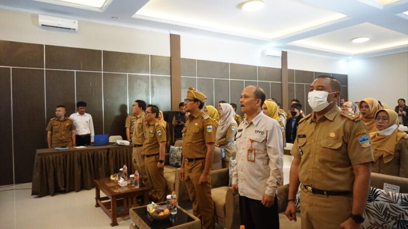 Wakil Bupati Garut, dr. Helmi Budiman menghadiri Forum Satuan Kerja Perangkat Daerah (SKPD) Rencana Kerja Dinas Pariwisata dan Kebudayaan (Disparbud) Kabupaten Garut Tahun 2024, di Aula Hotel Cipanas Indah, Jalan Raya Cipanas, Kecamatan Tarogong Kaler, Kabupaten Garut, Senin (6/3/2023). (Foto : Moch. Ahdiansyah/ Diskominfo Garut)