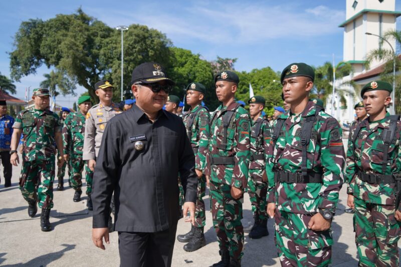 Pelaksanaan Apel Gelar Pasukan Operasi Ketupat Lodaya Tahun 2023 yang dilaksanakan di Alun-Alun Garut, Kecamatan Garut Kota, Kabupaten Garut, Senin (17/4/2023).  (Foto: Sofyan Fauzi/ Deni Seftiana/ Diskominfo Garut)