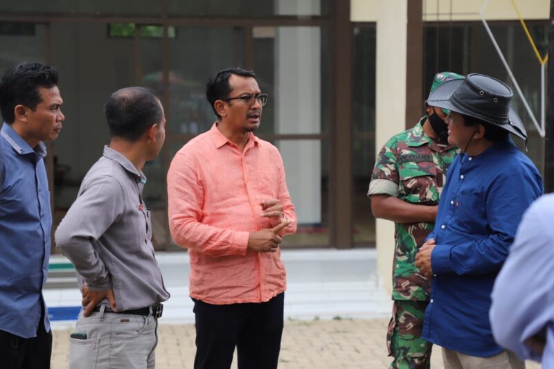 Wakil Bupati Garut, dr. Helmi Budiman, mengecek secara langsung lokasi MTQ ke-XLVI Tahun 2023 di Kecamatan Talegong, Kabupaten Garut, Selasa (30/05/2023).