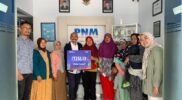 PENA GARUT.COM-Garut, 27 Juli 2023 – PNM salurkan santunan kepada warga Garut yang tertimpa musibah kebakaran. Santunan tersebut diberikan kepada warga Sumedang dan Garut Selatan yang juga menjadi bagian dari Nasabah PNM Mekaar beserta keluarga.