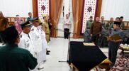 Bupati Garut melantik dan mengambil sumpah 4 Pejabat Administrator di Lingkungan Pemkab Garut, di Ruang Pamengkang, Pendopo Garut, Kamis (03/08/2023).