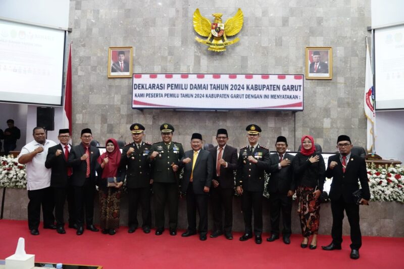Pelaksanaan Deklarasi Damai Pemilu Tahun 2024 di Kabupaten Garut dilaksanakan di Ruang Rapat Paripurna DPRD, Jalan Patriot, Kecamatan Tarogong Kidul, Kabupaten Garut, Rabu (16/8/2023).