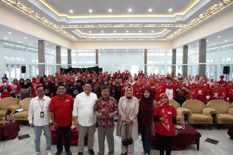 Bupati Garut, Rudy Gunawan, memberikan sambutan dalam acara Jumpa Paguyuban SRC Garut, di Gedung Pendopo, Kecamatan Garut Kota, Kabupaten Garut, Sabtu (25/11/2023).