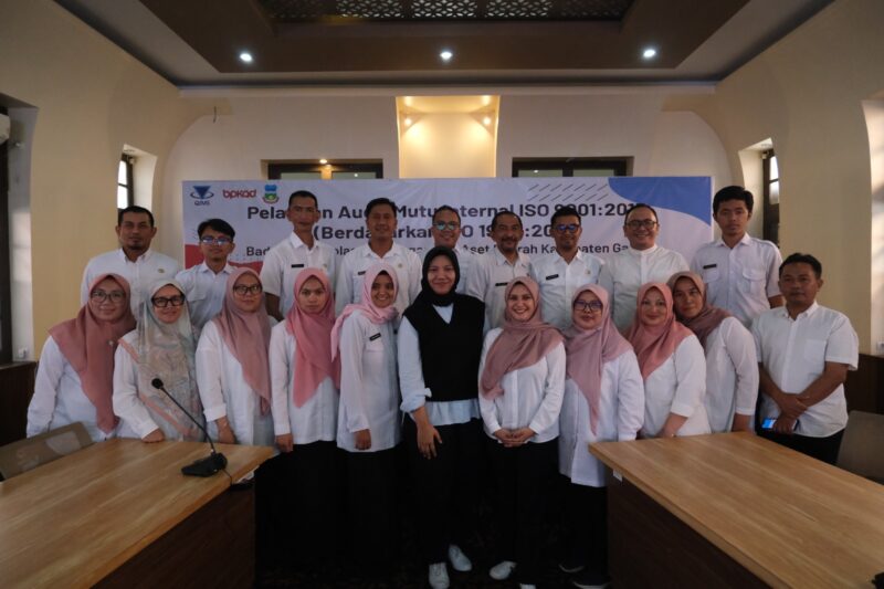 35 Pegawai BPKAD mengikuti Pelatihan Audit Mutu Internal ISO 9001:2015 (Berdasarkan ISO 19011:2018), di Aula BPKAD Kabupaten Garut, Jalan Kian Santang, Kecamatan Garut Kota, Kabupaten Garut (29/11/2023).