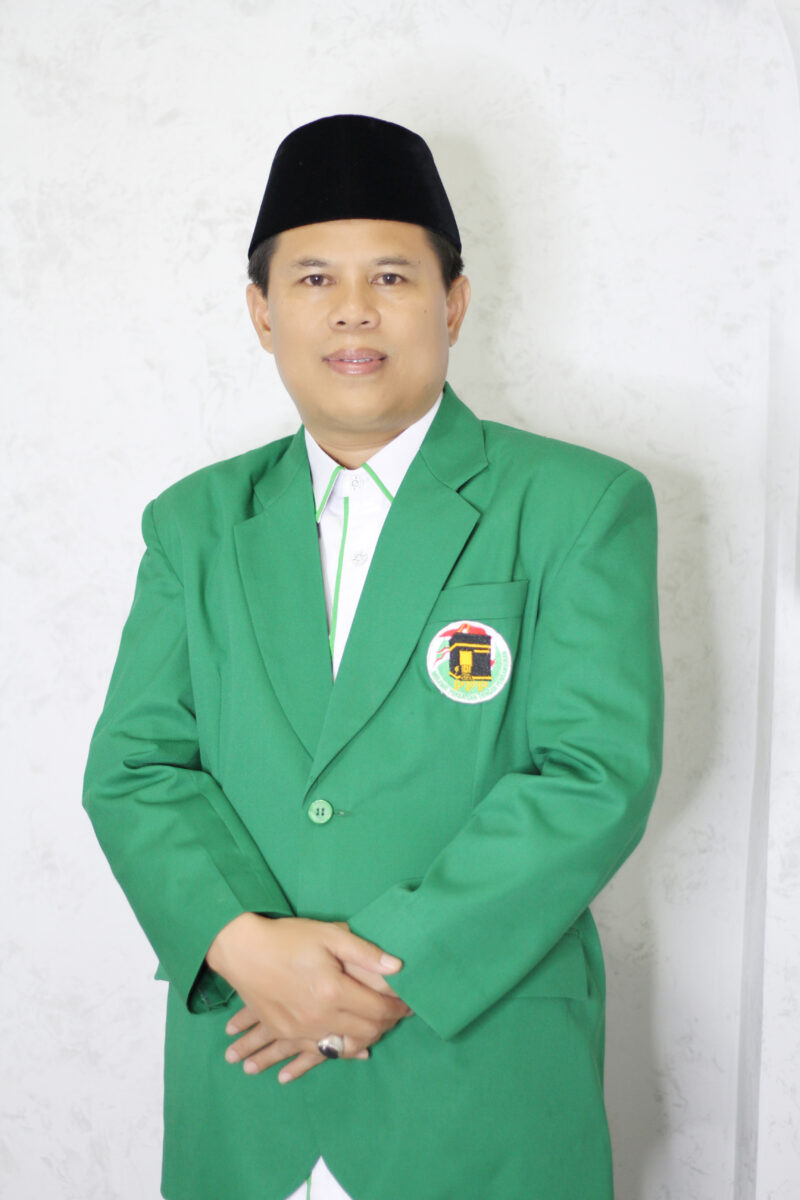 Menyambut peringatan Hari Ibu yang tinggal menghitung hari , Ust, Suherlan, Caleg DPRD Kabupaten Garut Dapil 3 dari Partai Persatuan Pembangunan (PPP) nomor urut 01, tidak hanya memberikan ucapan selamat biasa. Dalam komitmennya, ia tidak hanya menyoroti peran istimewa ibu dalam membentuk karakter generasi penerus, tetapi juga menggarisbawahi tekadnya untuk menjadi suara perempuan di panggung legislatif.