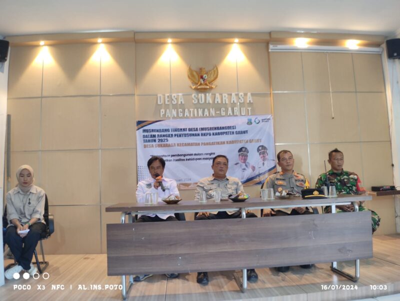 Musyawarah Rencana Pembangunan (Musrembang) Tingkat Desa (Musrenbangdes) di Desa SukaRasa, Kecamatan Pangatikan, Kabupaten Garut, menandai langkah awal menuju Rencana Kerja Pembangunan Daerah (RKPD) tahun 2025 dengan semangat kebersamaan dan partisipasi aktif warga,Selasa (16/01/2024).
