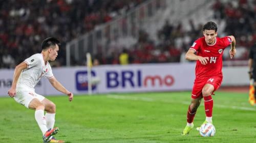 Salah satu pemain timnas Indonesia saat menggiring bola