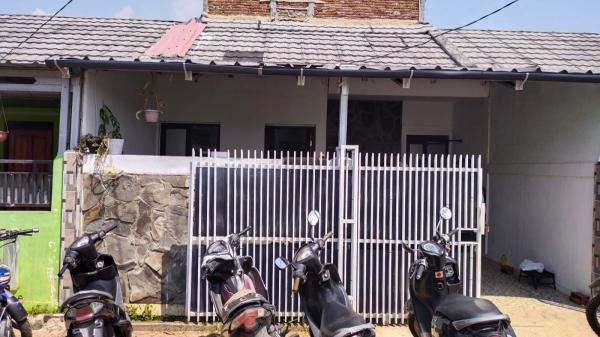 Rumah Kepala Desa Cimaragas, Kecamatan Pangatikan, Garut, Jawa Barat, Ila Nurul Fajri, menjadi sasaran pencurian pada Jumat (17/5/2024) dini hari