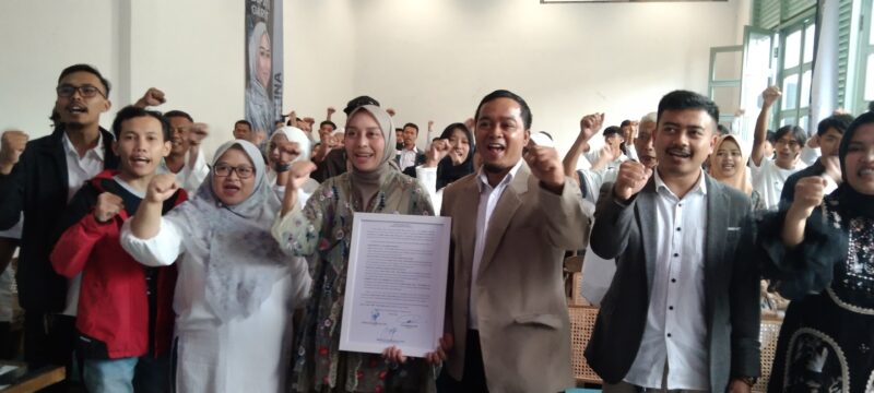 Deklarasi dukungan untuk pasangan calon Bupati dan Wakil Bupati, Abdusy Sakur Amin dan Putri, semakin menguat. Gerakan ini dipelopori oleh Rumah Gemah Santri (Rumah Gerakan Angkatan Muda dan Milenial Untuk Sakur dan Putri), yang mayoritas anggotanya terdiri dari para aktivis muda Muhammadiyah.