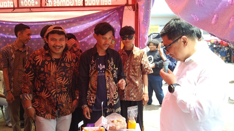 Dalam acara Expo KKN ITG 2024 yang digelar di Kampus ITG, Jalan Mayor Syamsu No.1, Calon Bupati Garut nomor urut 2, Abdusy Syakur Amin, menekankan pentingnya pengembangan potensi desa dengan dukungan berbagai elemen, terutama sumber daya manusia yang berkualitas