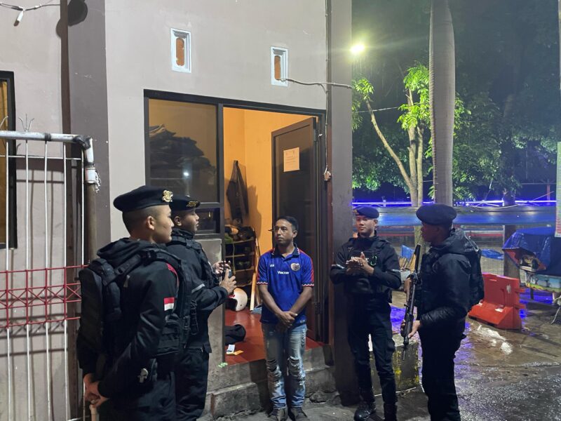 Polres Garut melalui Sat Samapta intensif melaksanakan patroli malam hari untuk mengantisipasi tindak kejahatan, khususnya C3 (curat, curas, dan curanmor) serta aksi premanisme yang kerap mengganggu kenyamanan masyarakat. Kamis malam dimulai pukul 00.00 Wib hingga selesai (20/02/2025).