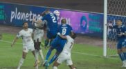 Persib Bandung tampil trengginas di Stadion Gelora Bandung Lautan Api (GBLA) dengan melibas Persik Kediri 4-1 pada laga pekan ke-26 Liga 1 2024/2025, Rabu (5/3/2025) malam. Kemenangan ini seolah menjadi pelampiasan atas kekalahan telak 1-4 dari Persebaya Surabaya di pekan sebelumnya.