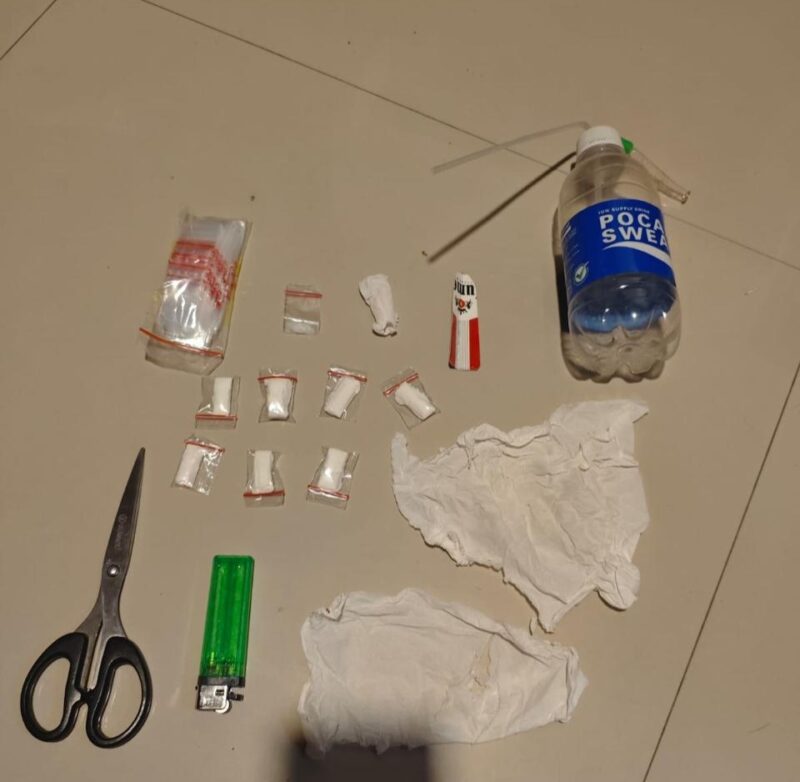 Satuan Reserse Narkoba Polres Garut berhasil mengamankan seorang pria berinisial M (50) yang di duga sebagai pengedar narkotika jenis sabu-sabu di wilayah Garut Selatan, pada Senin (14/4/2025).