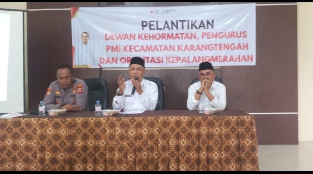 Semangat kemanusiaan kembali menggelora di Kecamatan Karangtengah dengan digelarnya Pelantikan Dewan Kehormatan Pengurus Palang Merah Indonesia (PMI) Kecamatan Karangtengah, serta Orientasi Kepalangmerahan, pada Sabtu (26/04/2025).