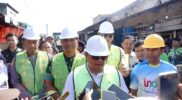 Pemerintah Kabupaten Garut resmi memulai proyek rehabilitasi besar-besaran di Pasar Rakyat Guntur (Pasar Ciawitali), Kecamatan Tarogong Kidul, Jumat (1/8/2025). Proyek ini ditandai dengan seremoni peletakan batu pertama atau Ground Breaking oleh Bupati Garut, Abdusy Syakur Amin.