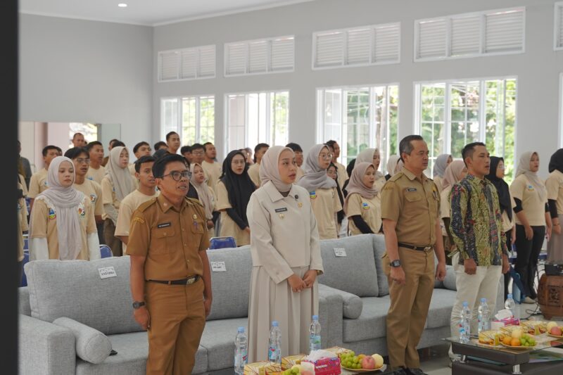 Dinas Pemuda dan Olahraga (Dispora) Kabupaten Garut menggelar Pelatihan Kewirausahaan Pemuda Tahun 2025 di Gedung Pemuda, Kecamatan Tarogong Kidul, Selasa (16/9/2025). Kegiatan ini berlangsung selama dua hari, mulai 16 hingga 17 September 2025, dengan diikuti 100 peserta terpilih dari total 225 pendaftar.