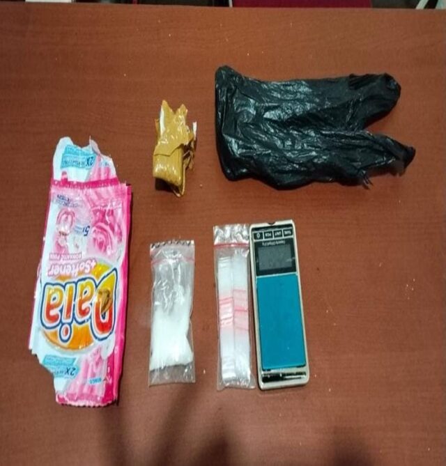 Satuan Reserse Narkoba Polres Garut kembali mencetak prestasi dalam memberantas peredaran gelap narkotika. Seorang pemuda berinisial ME (21), warga Kecamatan Garut Kota, berhasil diamankan polisi saat kedapatan membawa narkotika jenis sabu.
