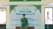 Suasana penuh kekhidmatan terasa dalam peringatan Maulid Nabi Muhammad SAW yang digelar di Kampung Ragadiem, Desa Cinta, Kecamatan Karangtengah, Kabupaten Garut. Acara keagamaan ini dihadiri ratusan warga dari berbagai kalangan, termasuk tokoh masyarakat Karangtengah, Yusup, S.Pd.