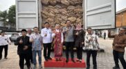 Menteri Koperasi dan UMKM Republik Indonesia, Maman Abdurrahman, memberikan apresiasi khusus kepada Kepala Lapas Kelas IIA Garut, Rusdedy, atas keberhasilannya membangun ekosistem UMKM dari balik tembok pemasyarakatan. Pujian tersebut disampaikan dalam acara pelepasan ekspor produk Coir Shade karya Warga Binaan ke Spanyol, Kamis (25/09/2025)