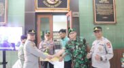 Sebagai bentuk sinergitas dan solidaritas antara TNI dan Polri, jajaran Polres Garut memberikan kejutan spesial kepada Korem 062/Tarumanagara dalam momentum Hari Ulang Tahun Tentara Nasional Indonesia (TNI) ke-80 yang jatuh pada Minggu (05/10/2025).