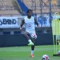 Persib Bandung berada di ambang sejarah besar jelang laga terakhir Super League 2025/26. Maung Bandung hanya membutuhkan kemenangan saat menjamu Persijap Jepara di Stadion Gelora Bandung Lautan Api (GBLA), Sabtu 23 Mei 2026, untuk memastikan gelar juara sekaligus mencetak three-peat atau tiga gelar beruntun.