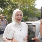 Wakil Bupati Garut, Putri Karlina, melakukan peninjauan langsung terhadap pelaksanaan Operasi Gabungan (Opsgab) Pajak Kendaraan Bermotor yang digelar di kawasan Bundaran SMKN 2 Garut, Jalan Suherman, Kecamatan Tarogong Kaler, Selasa (19/05/2026).