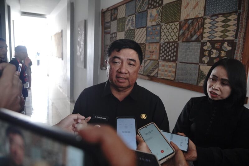 Pemerintah Kabupaten Garut meluncurkan Inovasi Ruang Akselerasi Integrasi Layanan Kepegawaian (RANCAGE-Garut) dan Sistem Akses Terpadu Tata Kelola ASN (SATATA) sebagai upaya mempercepat dan mengintegrasikan layanan kepegawaian bagi Aparatur Sipil Negara (ASN).