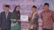 Bupati Garut, Abdusy Syakur Amin, mendampingi Wakil Menteri Pendidikan Dasar dan Menengah (Wamendikdasmen) RI, Prof. Atip Latipulhayat, menghadiri acara Sarasehan Pendidikan sekaligus meresmikan hasil revitalisasi Satuan Pendidikan Anak Usia Dini (PAUD) di Kelompok Bermain (Kober) Al-Ikhlas 158. Kegiatan tersebut dipusatkan di Pondok Pesantren (Ponpes) Persatuan Islam (Persis) 133 Al-Ikhlas, Desa Pasirkiamis, Kecamatan Pasirwangi, Kabupaten Garut, pada Sabtu (20/6/2026).