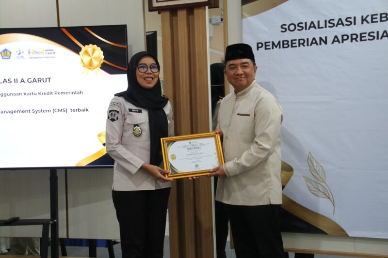 Lembaga Pemasyarakatan (Lapas) Kelas IIA Garut kembali menorehkan prestasi di bidang tata kelola keuangan negara. Pada Semester I Tahun Anggaran 2026, Lapas Garut berhasil meraih dua penghargaan dari Kantor Pelayanan Perbendaharaan Negara (KPPN) Tipe A2 Garut sebagai bentuk apresiasi atas kinerja pengelolaan keuangan yang akuntabel dan berbasis digital.