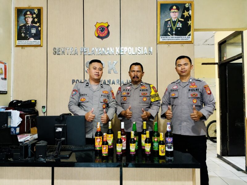 Polsek Wanaraja melaksanakan operasi minuman keras (miras) sebagai bagian dari upaya menciptakan situasi yang kondusif di wilayah hukum Polsek Wanaraja, Rabu (04/08/2026).