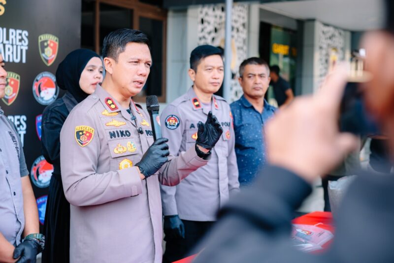 Polres Garut menangani kasus dugaan perundungan (bullying) yang berujung pada penganiayaan terhadap dua pelajar SMP berinisial NH dan NA di wilayah Kecamatan Sukawening, Kabupaten Garut.