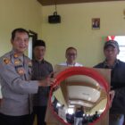 Kabar baik bagi warga dan pengguna jalan di wilayah Dayeuhmanggung, Kecamatan Cilawu. Sejumlah titik tikungan yang selama ini memiliki keterbatasan jarak pandang kini mendapat perhatian melalui pemasangan kaca cembung atau traffic mirror sebagai upaya meningkatkan keselamatan lalu lintas.